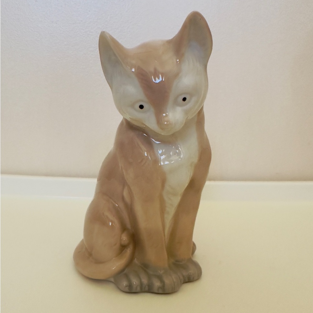 Ceramic Cat Figurine - White and Tan